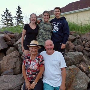 Meet your Posher, Vicky